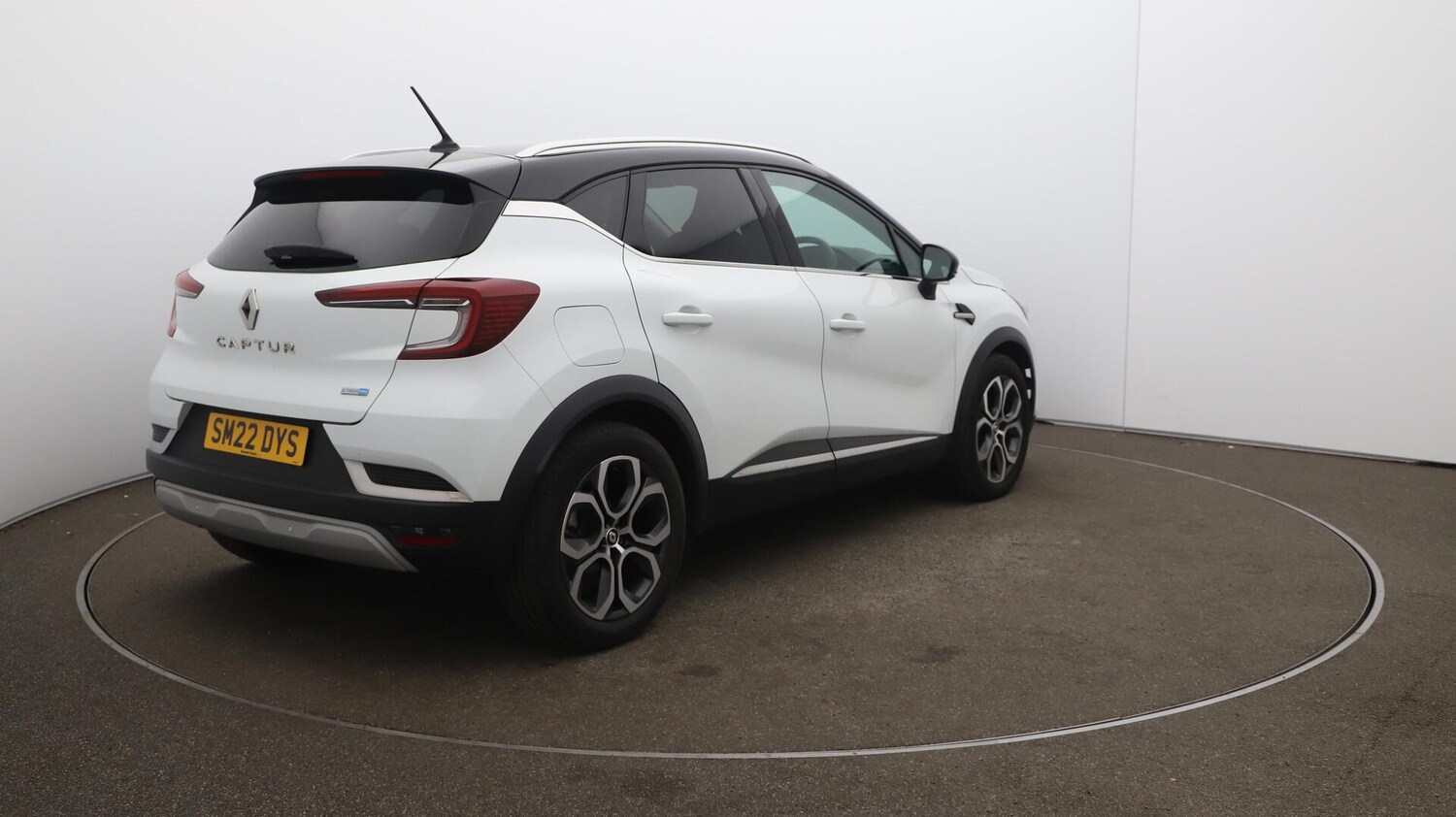 Used Renault Captur 2022 for sale - 76071970: Photo 54