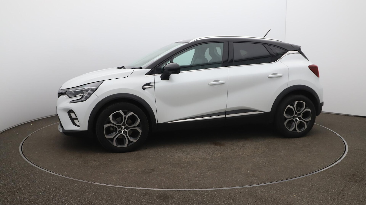 Used Renault Captur 2022 for sale - 76071970: Photo 66