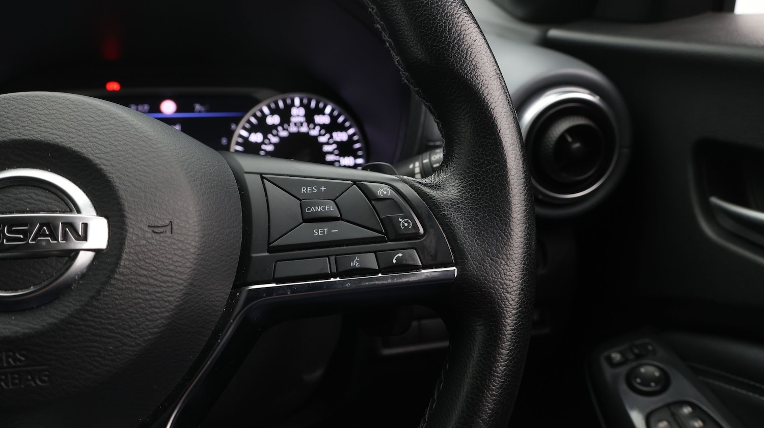 Used Nissan Juke 2021 for sale - 77848167: Photo 25