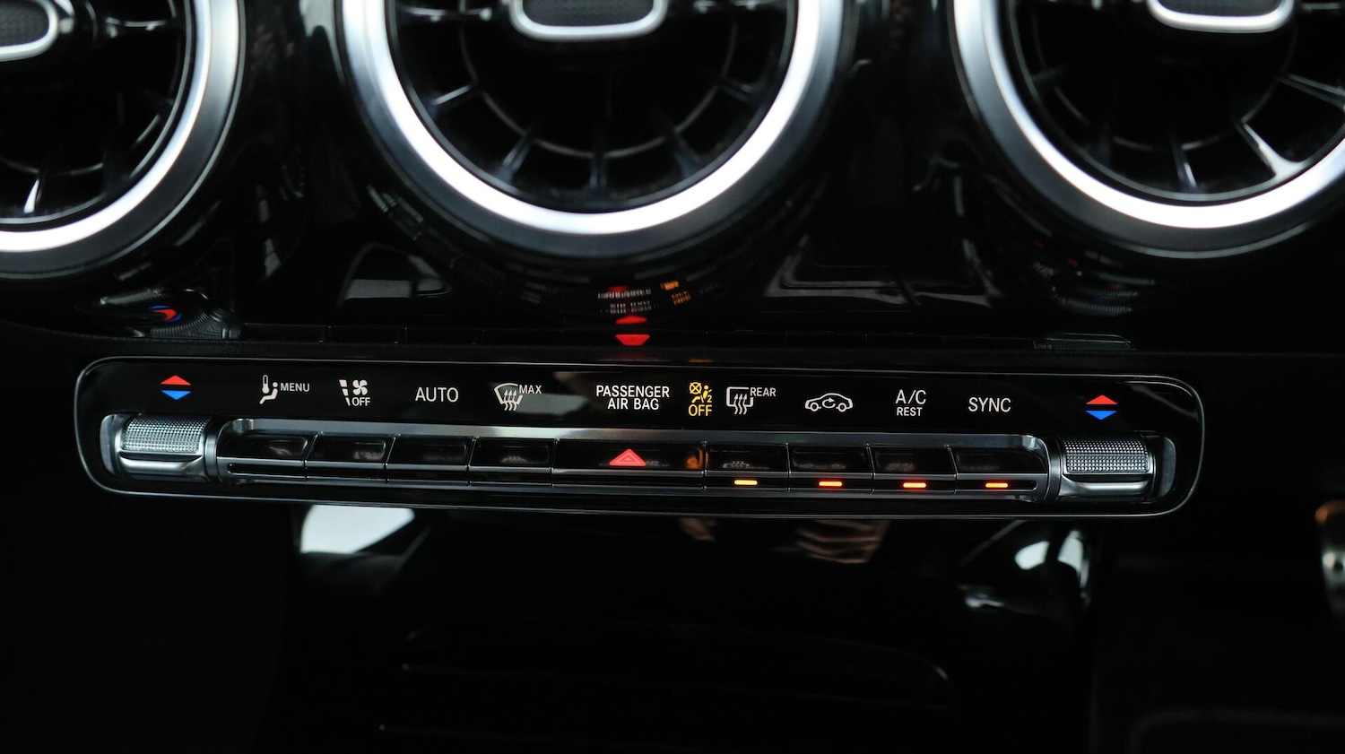 Used Mercedes-Benz CLA 2020 for sale - 76153032: Photo 13