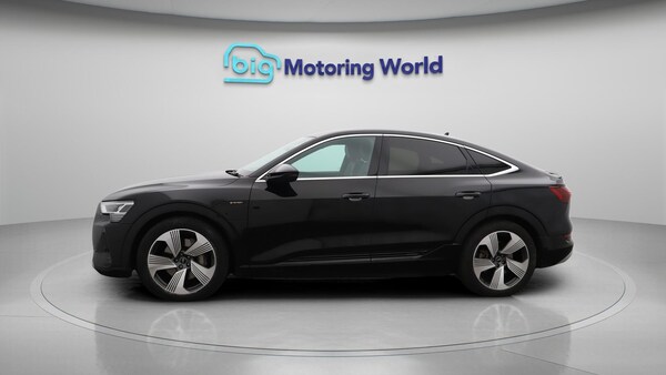 Used Audi e-tron 2022 for sale - 76259196: Photo 5