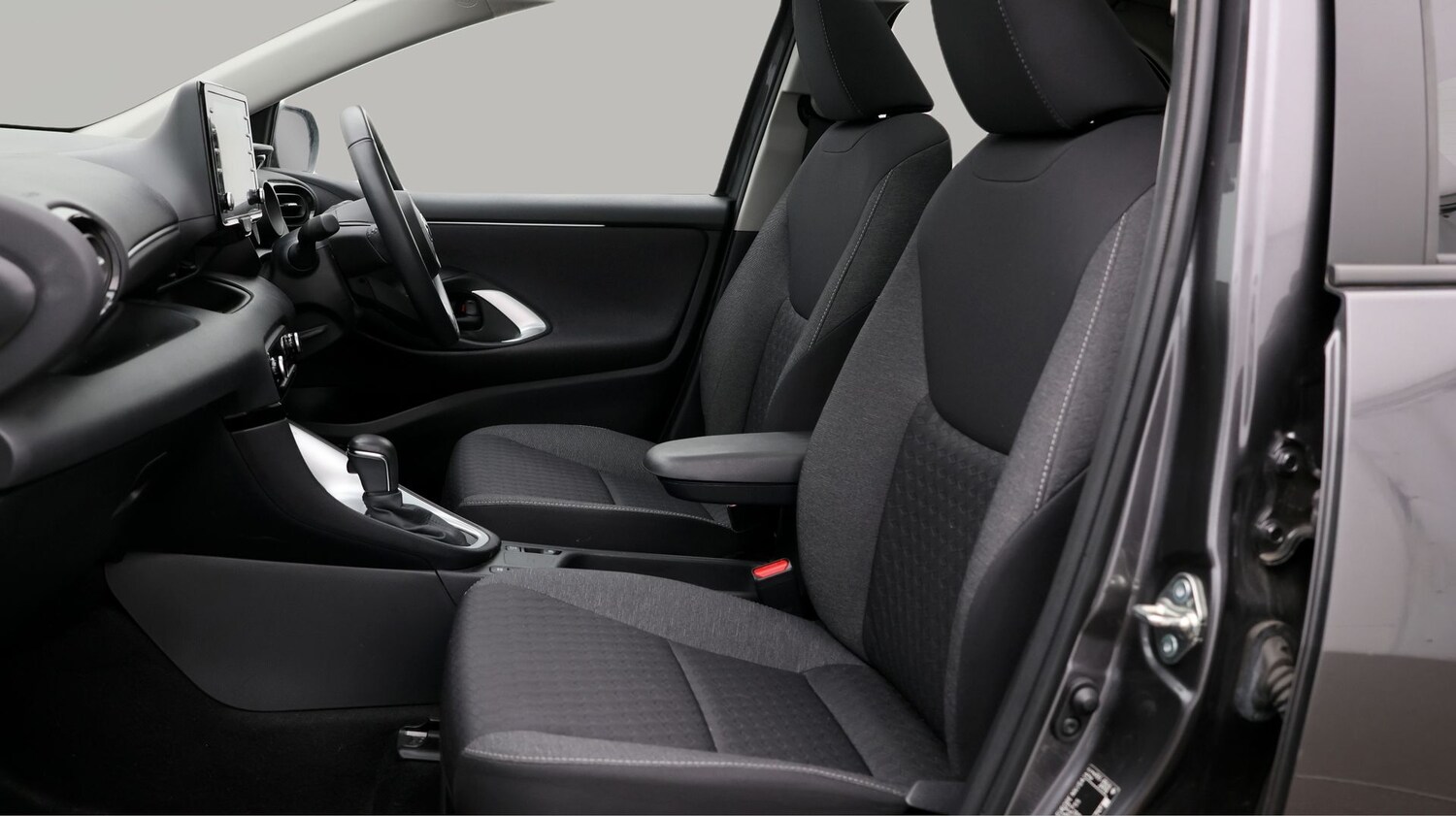 Used Toyota Yaris 2023 for sale - 77577571: Photo 14