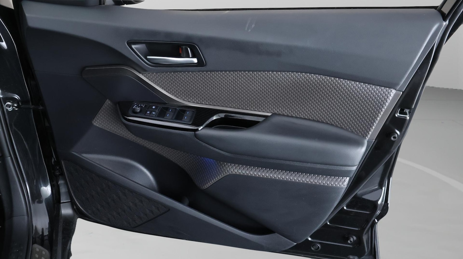 Used Toyota C-HR 2021 for sale - 76613277: Photo 16