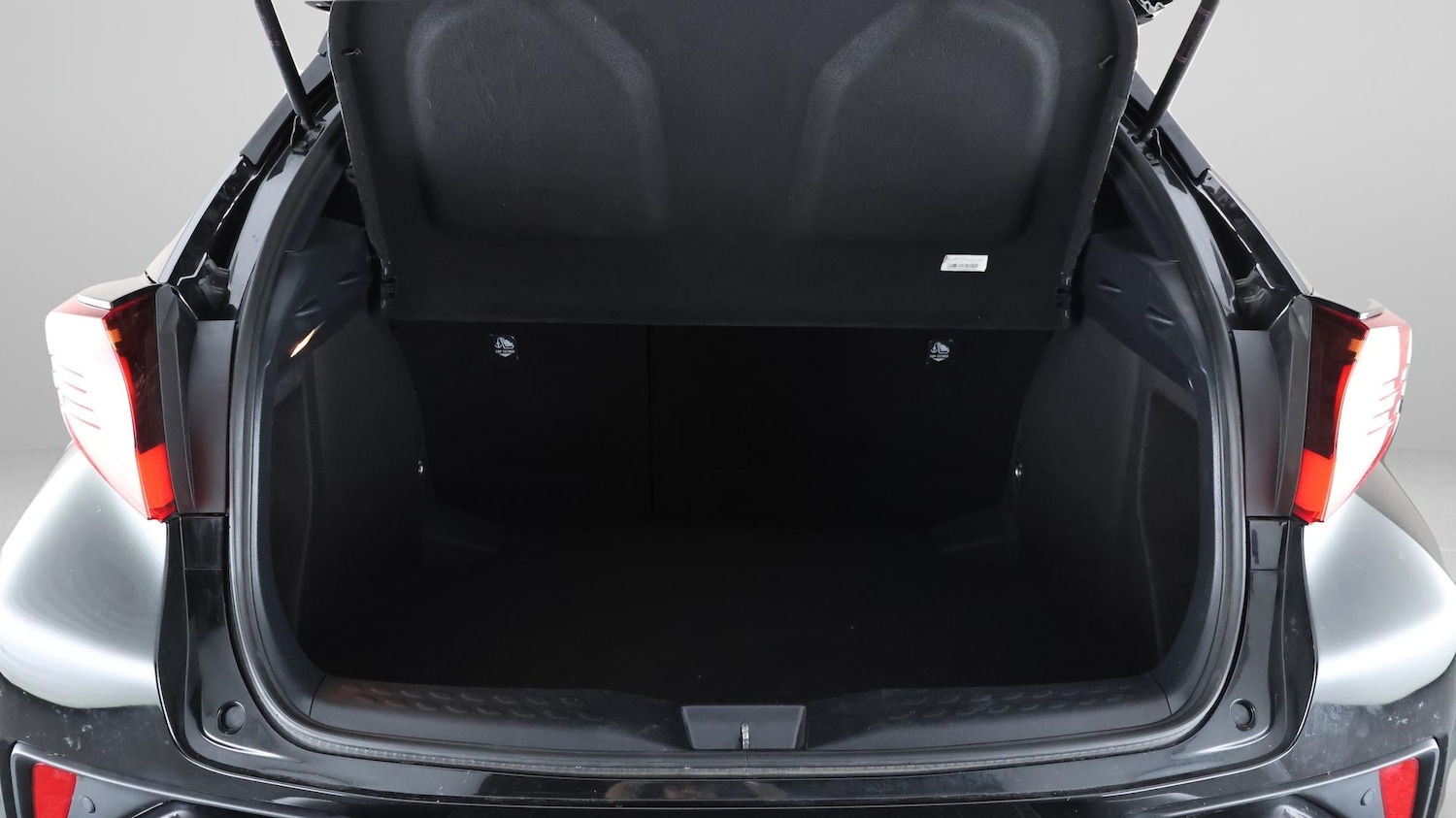 Used Toyota C-HR 2021 for sale - 76613277: Photo 18