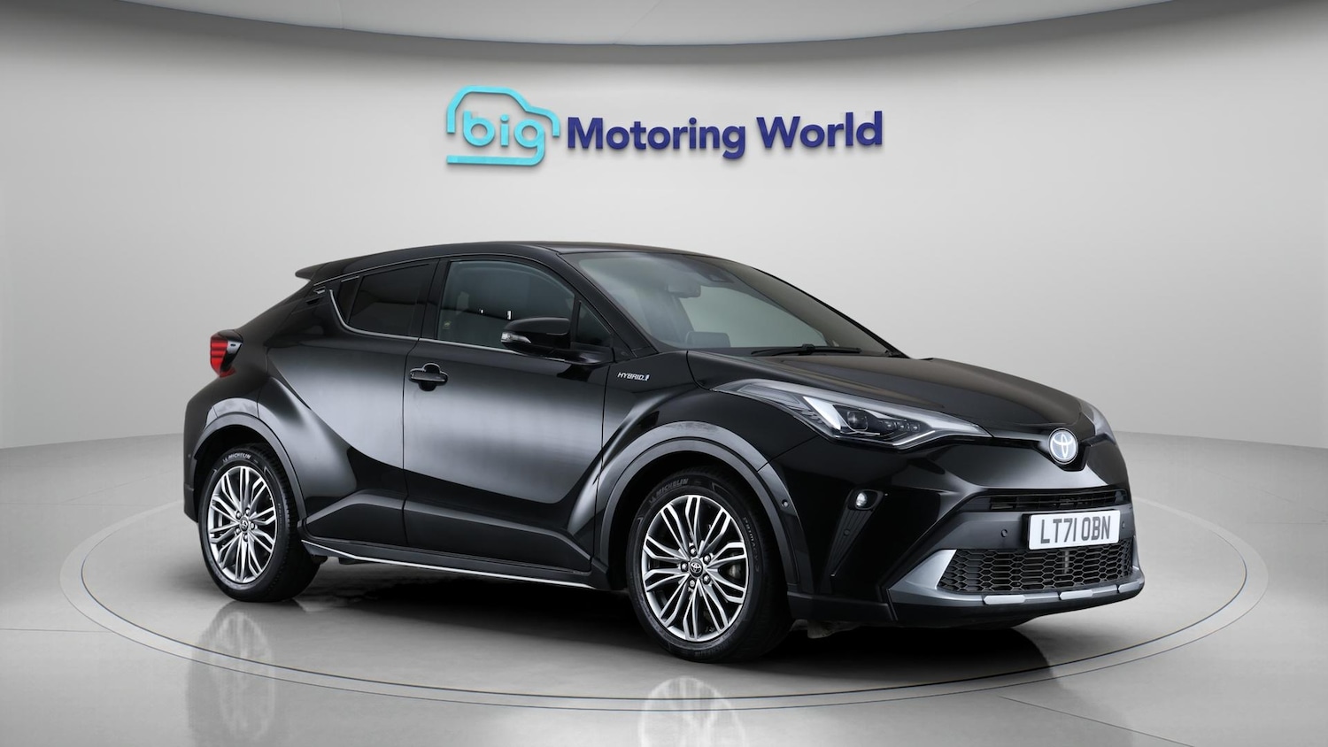 Used Toyota C-HR 2021 for sale - 76613277: Photo 2