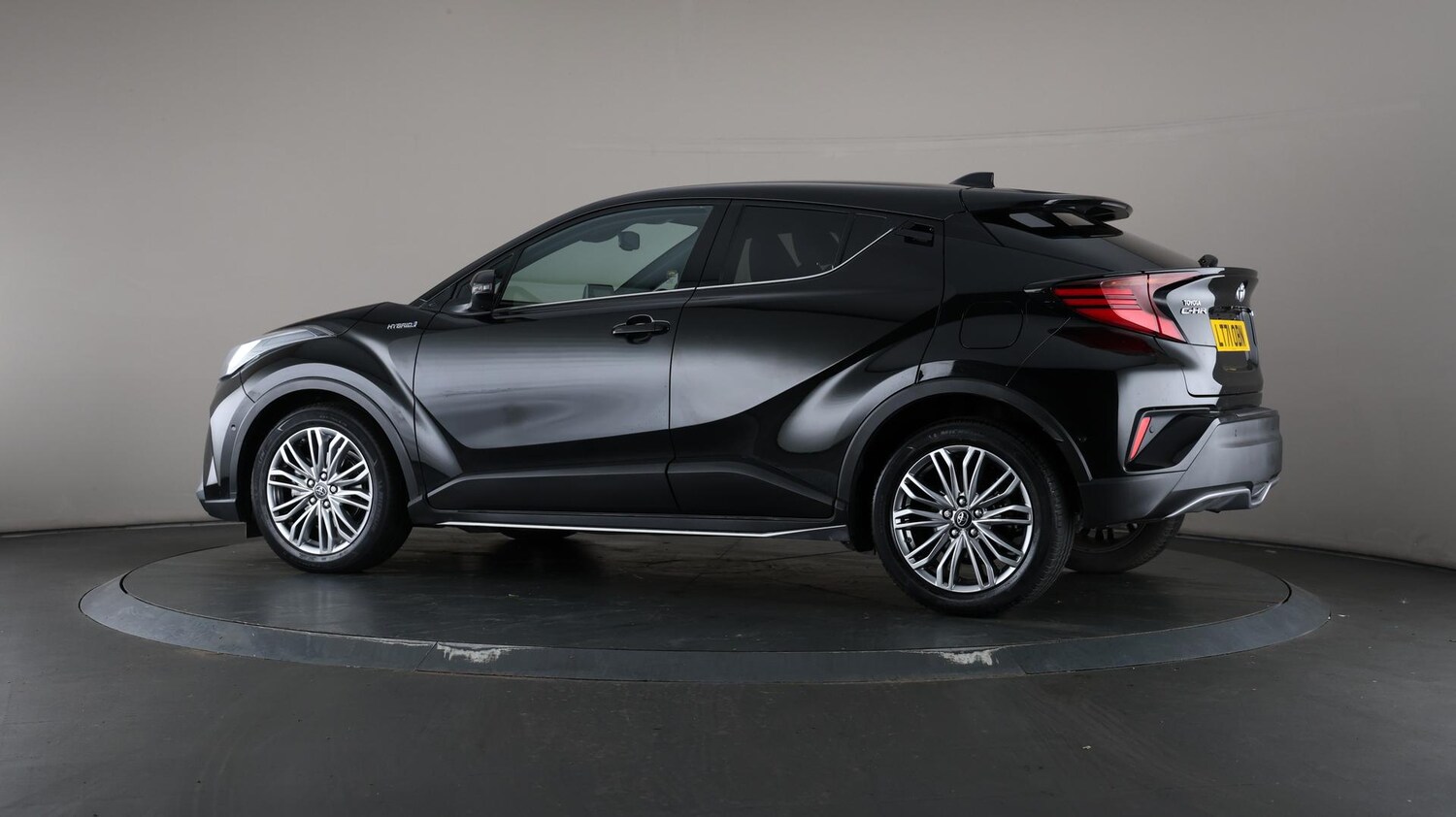 Used Toyota C-HR 2021 for sale - 76613277: Photo 77