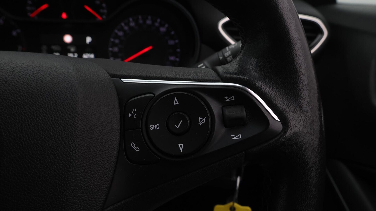 Used Vauxhall Crossland for sale - 76735149: Photo 24