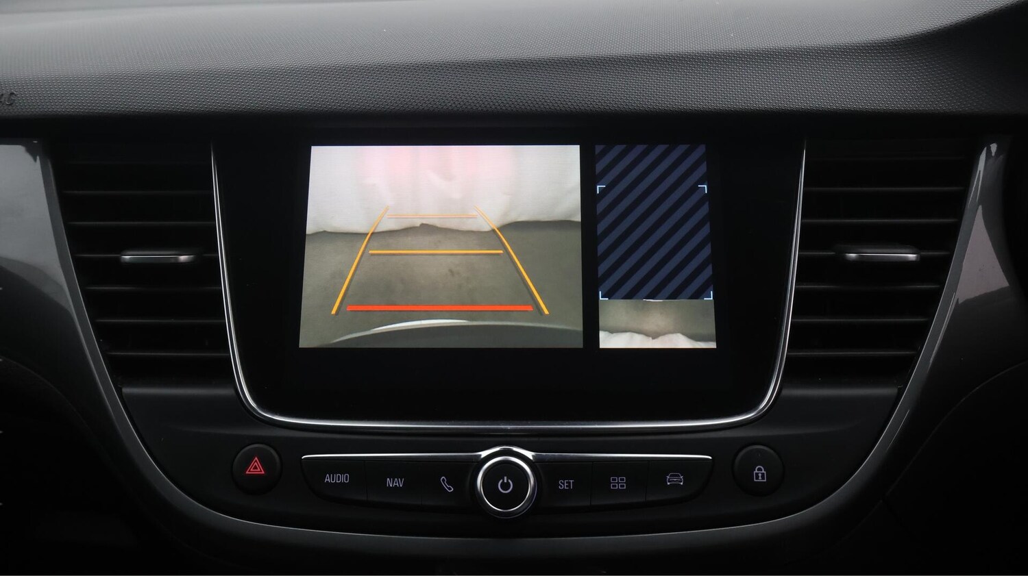 Used Vauxhall Crossland for sale - 76735149: Photo 25