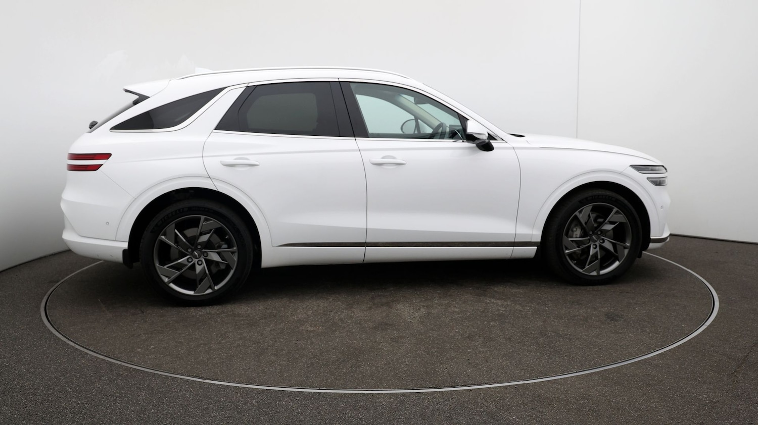 Used Genesis GV70 2024 for sale - 76810844: Photo 43