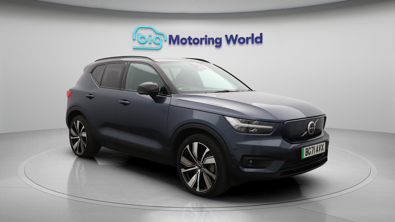 Used Volvo XC40 2021 for sale - 75990237: Photo 2