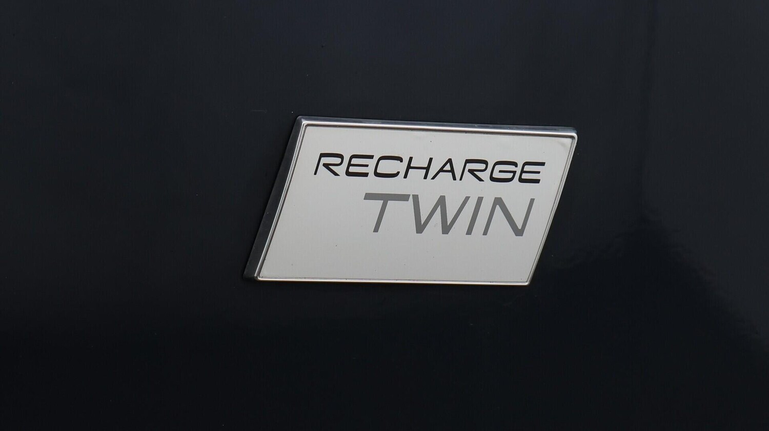 Used Volvo XC40 2021 for sale - 75990237: Photo 25