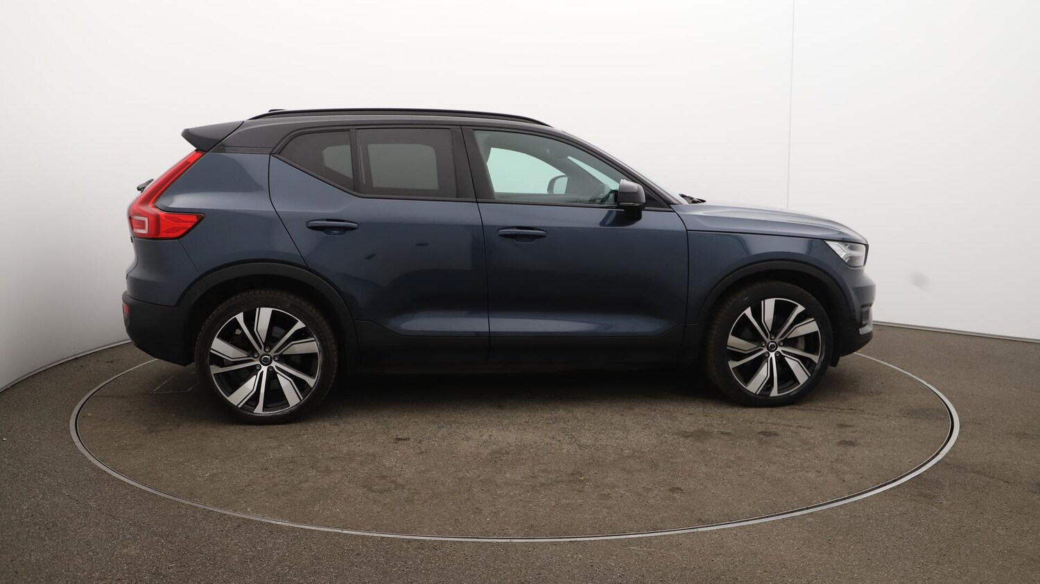 Used Volvo XC40 2021 for sale - 75990237: Photo 54