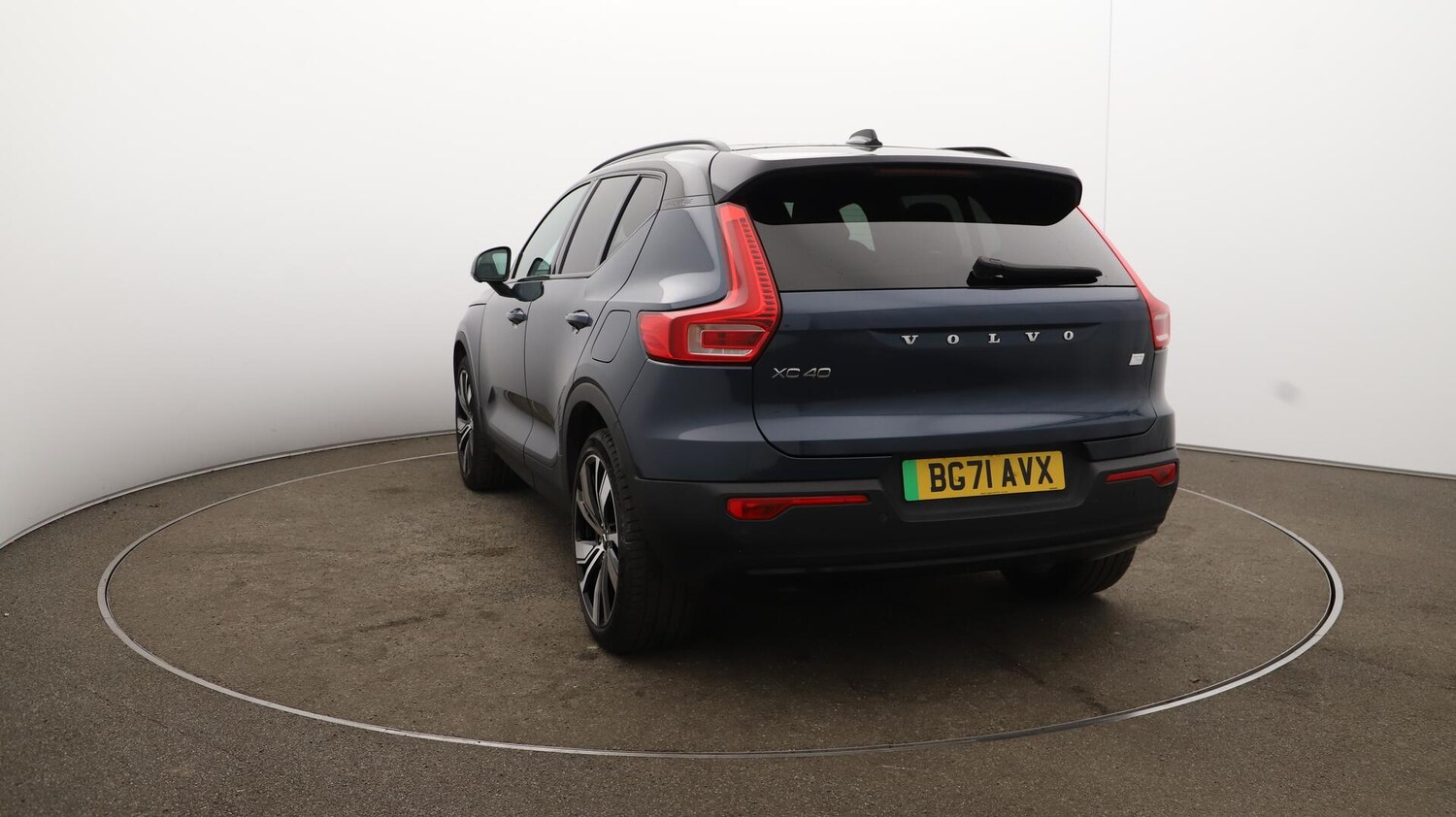 Used Volvo XC40 2021 for sale - 75990237: Photo 65