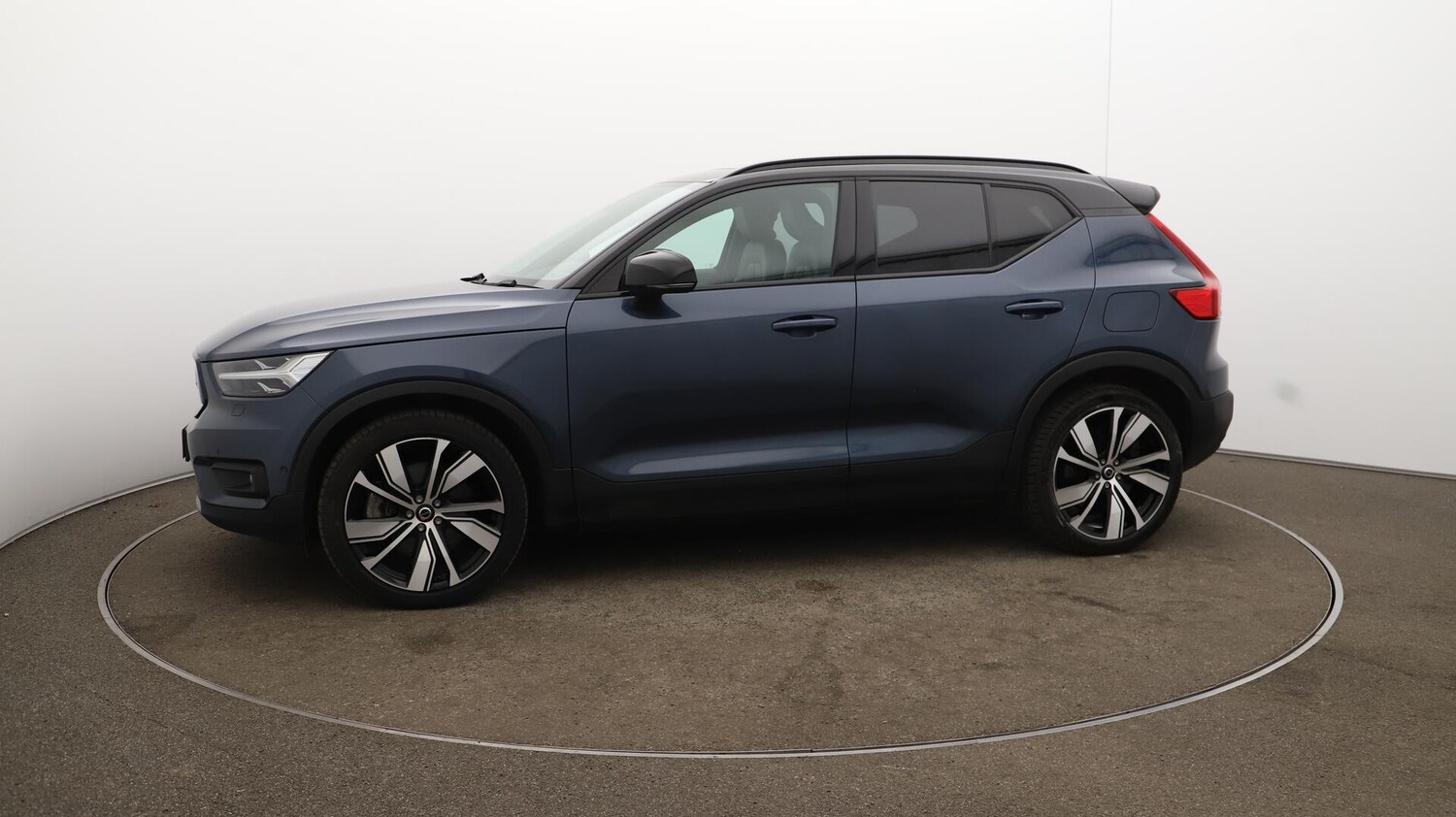 Used Volvo XC40 2021 for sale - 75990237: Photo 70