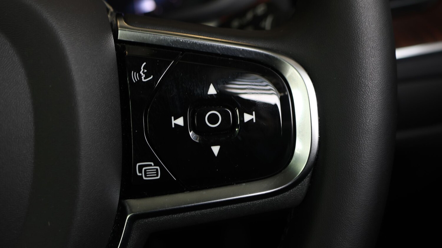 Used Volvo XC60 for sale - 77195585: Photo 25