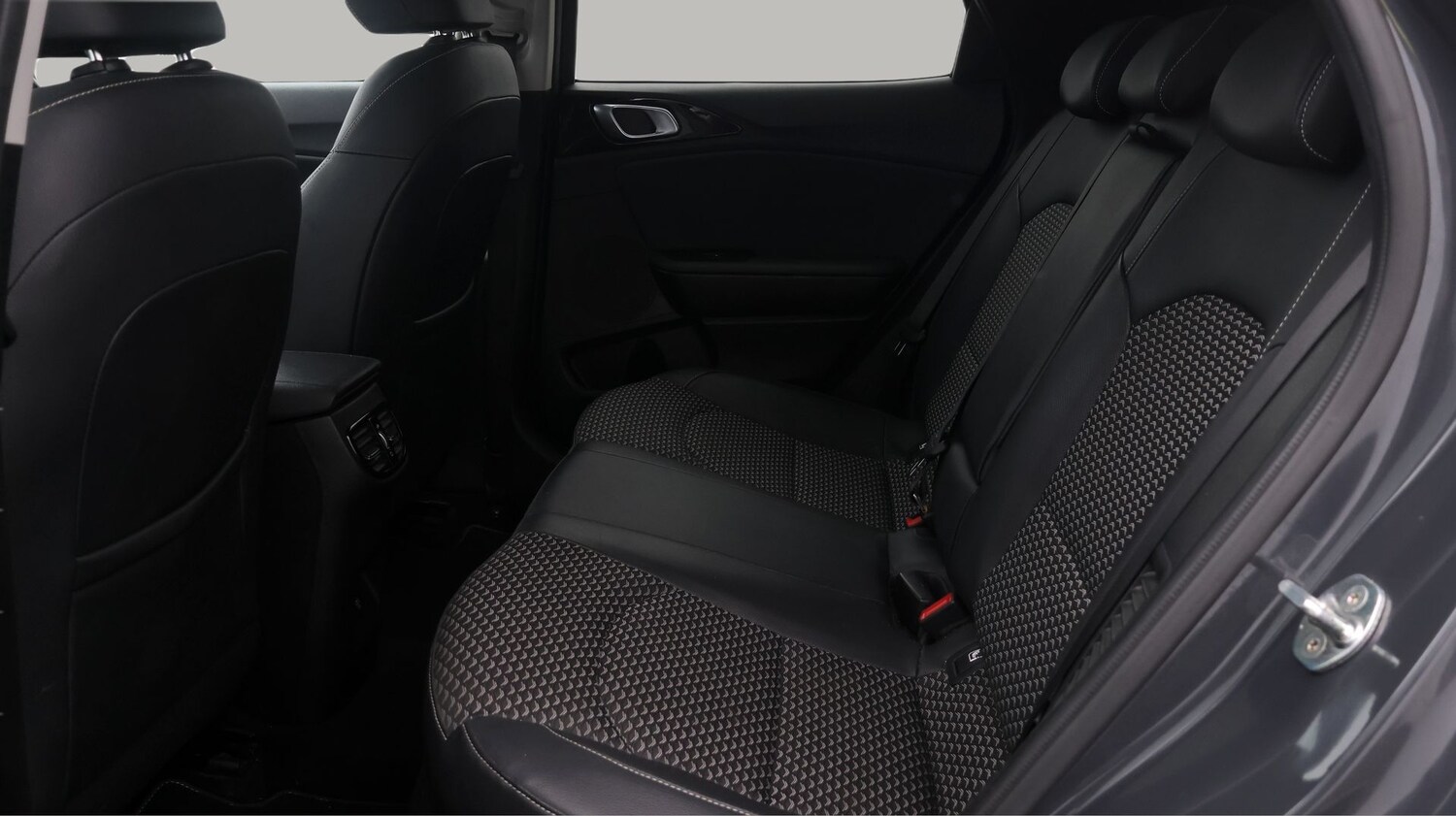 Used Kia XCeed 2023 for sale - 77416853: Photo 16