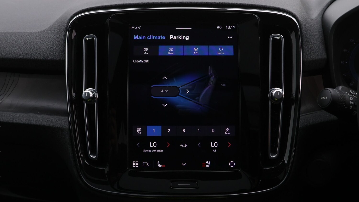 Used Volvo XC40 for sale - 77675502: Photo 12