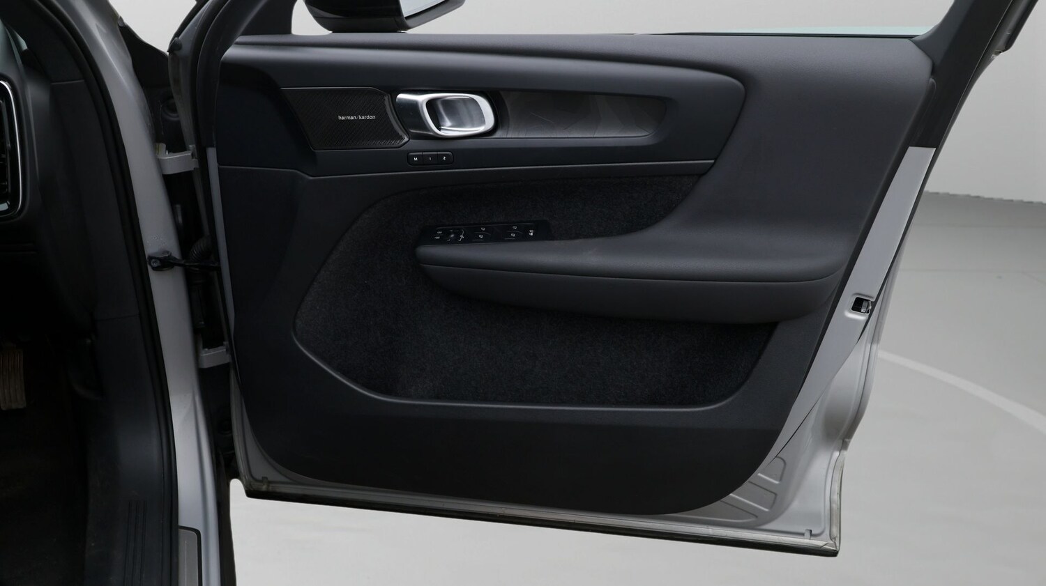 Used Volvo XC40 for sale - 77675502: Photo 15