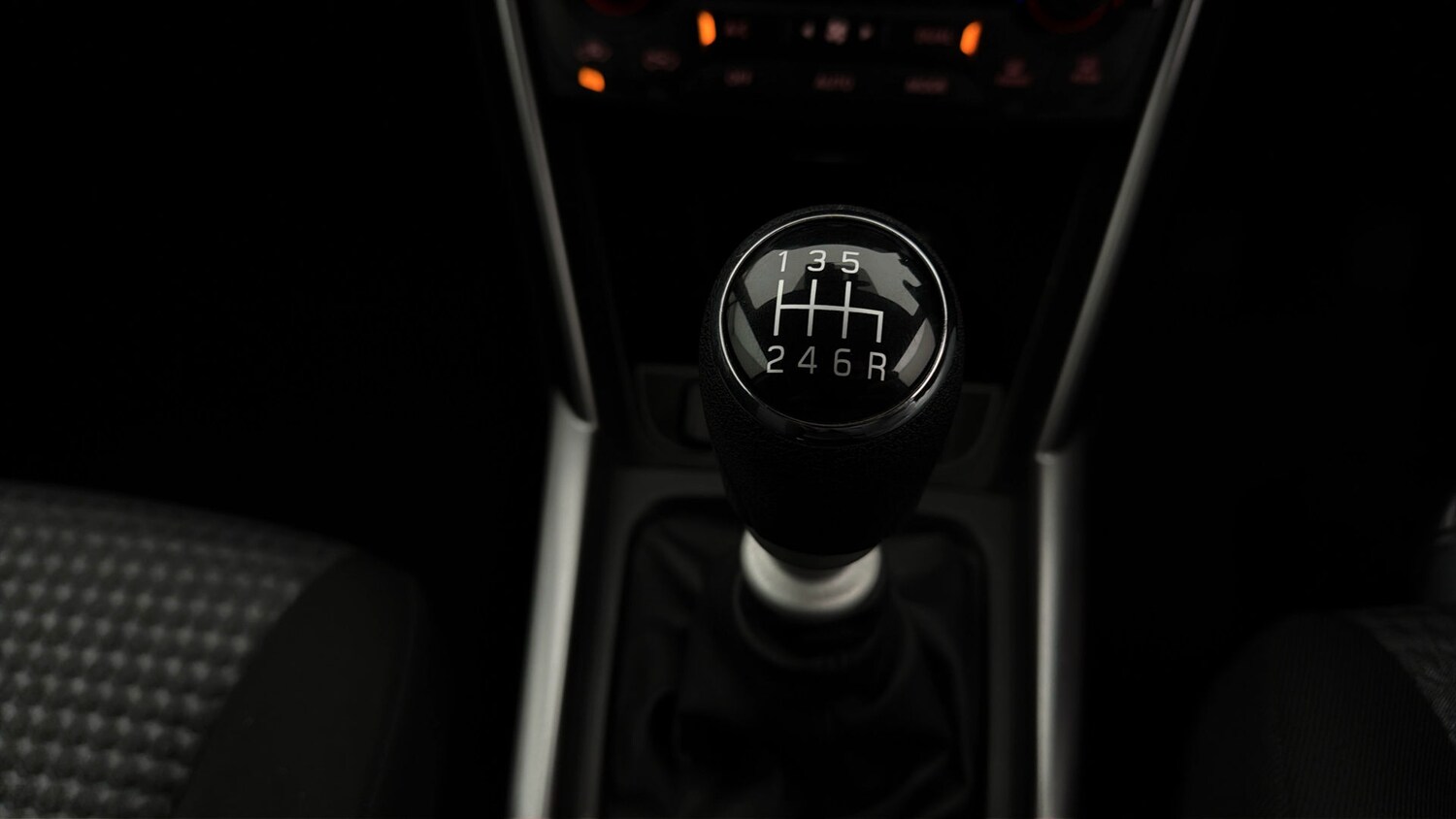 Used Suzuki SX4 S-Cross for sale - 78106556: Photo 25