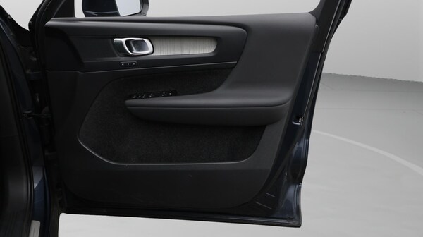 Used Volvo XC40 2022 for sale - 76337794: Photo 16