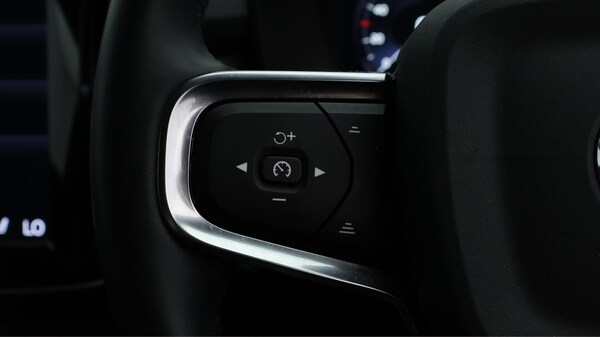 Used Volvo XC40 2022 for sale - 76337794: Photo 24
