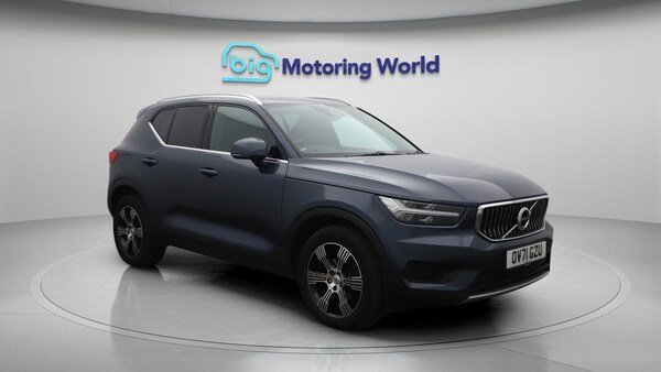 Used Volvo XC40 2022 for sale - 76337794: Photo 2