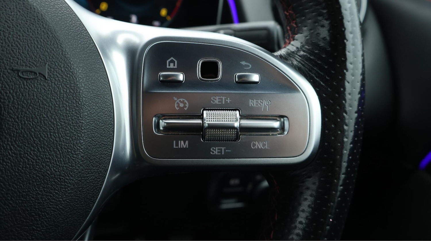 Used Mercedes-Benz GLB 2020 for sale - 76138129: Photo 26