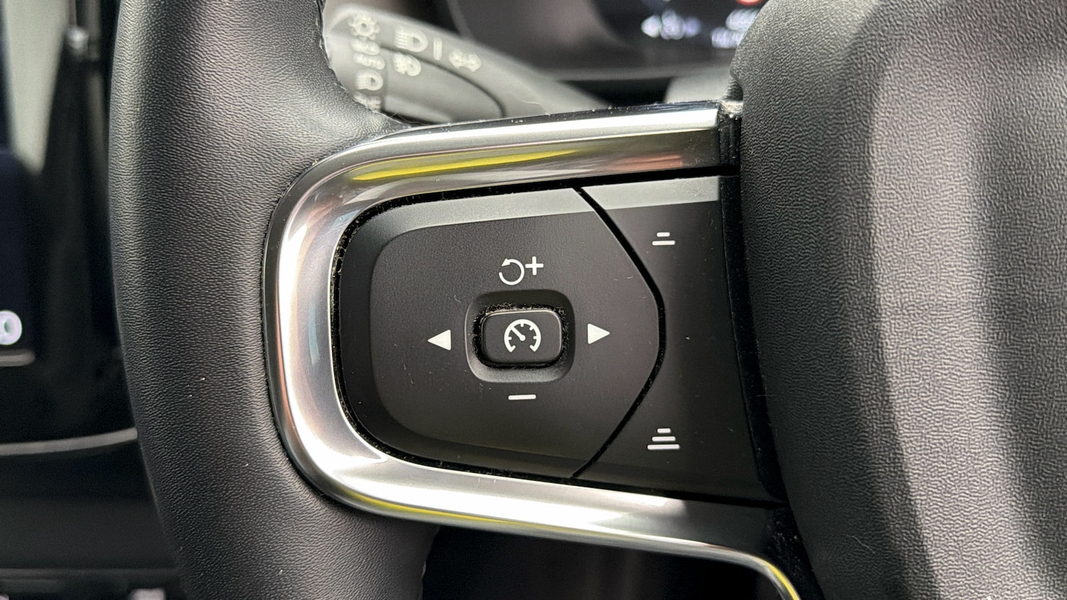 Used Volvo XC40 2022 for sale - 78133676: Photo 23