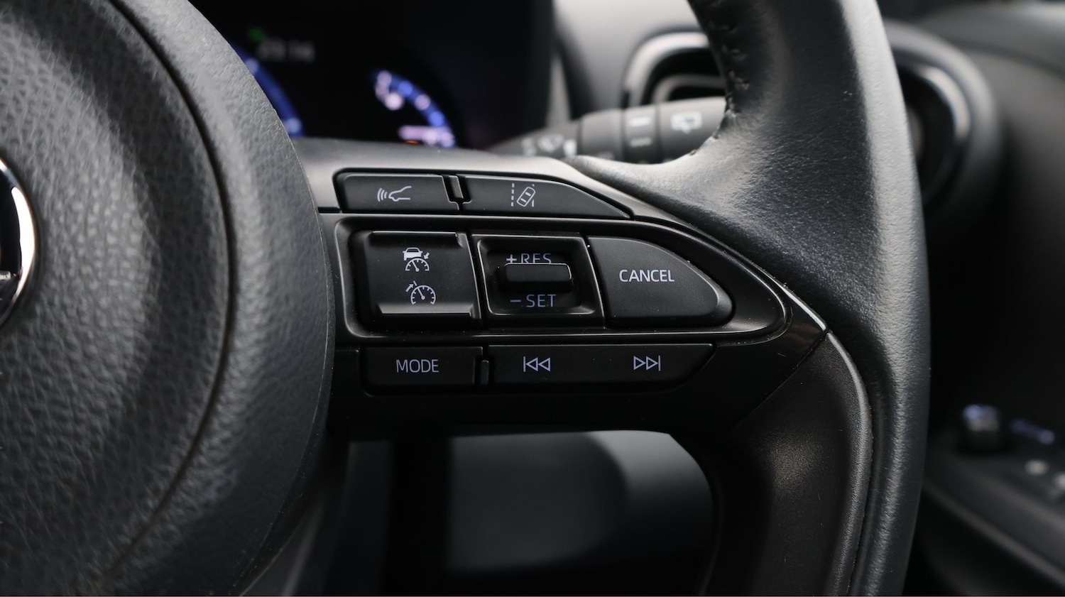 Used Toyota Yaris Cross 2022 for sale - 77747562: Photo 24