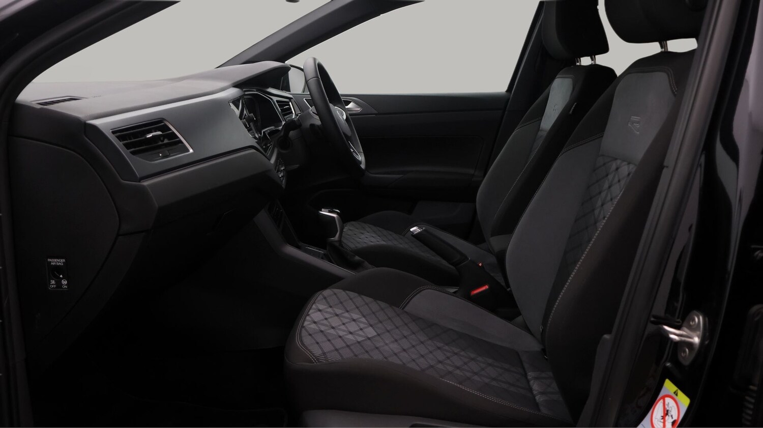 Used Volkswagen Polo 2024 for sale - 77257605: Photo 14