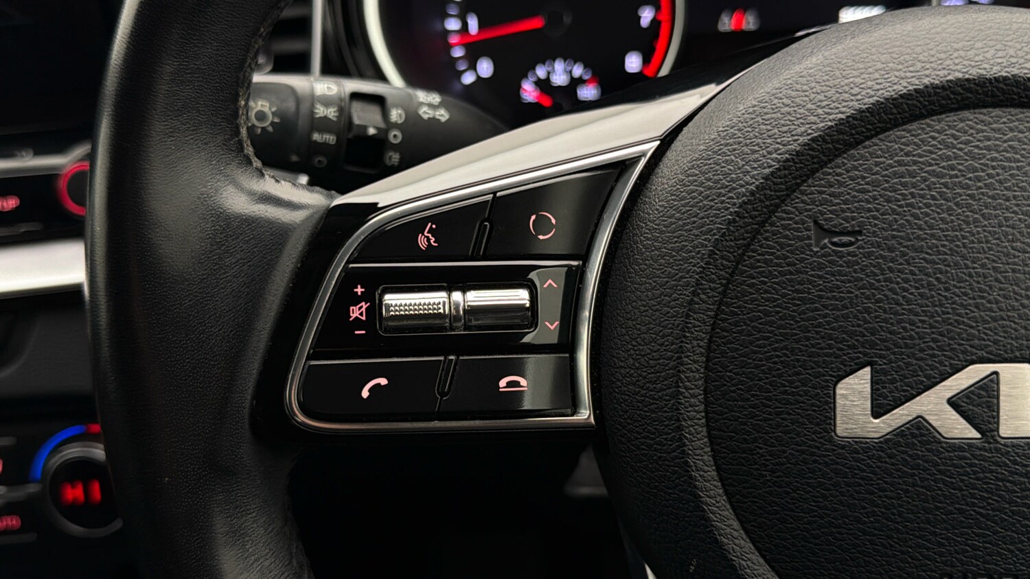 Used Kia XCeed for sale - 77873144: Photo 22