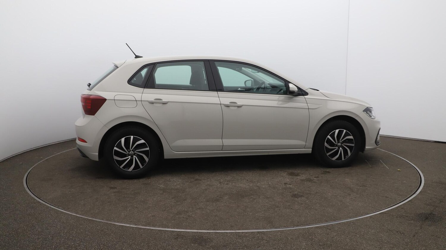 Used Volkswagen Polo 2022 for sale - 76072971: Photo 49