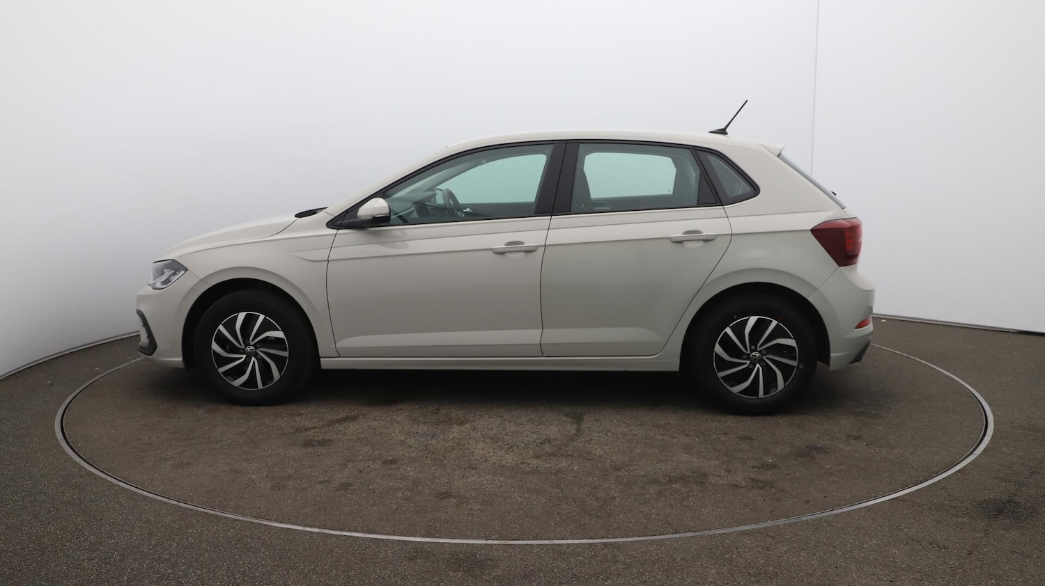 Used Volkswagen Polo 2022 for sale - 76072971: Photo 63