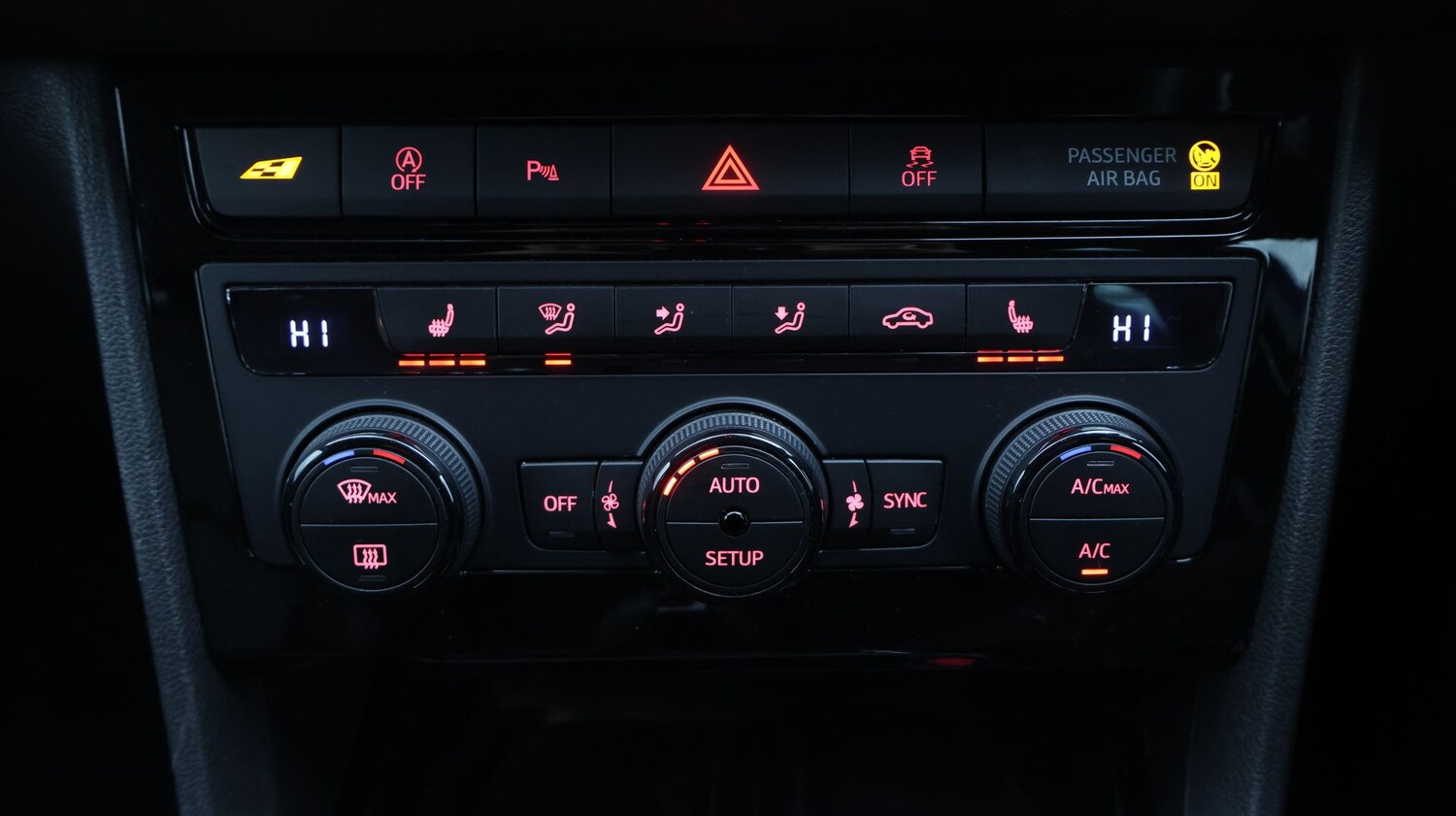 Used SEAT Leon 2019 for sale - 77508881: Photo 12