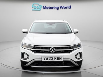 Used Volkswagen T-Roc 2023 for sale - 79554385: Photo