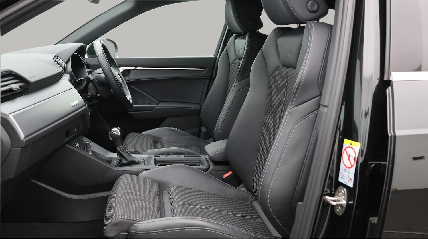 Used Audi Q3 2023 for sale - 76608110: Photo 15