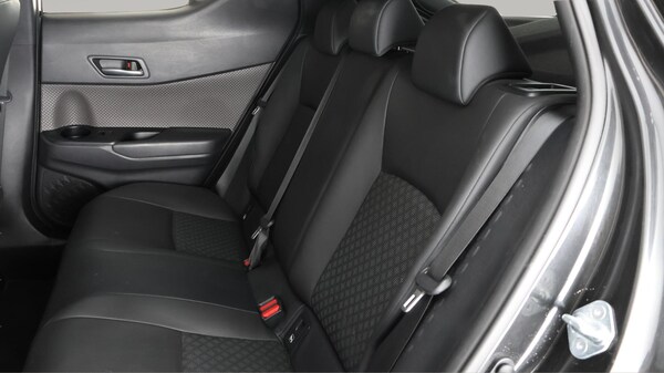 Used Toyota C-HR 2021 for sale - 75531667: Photo 17