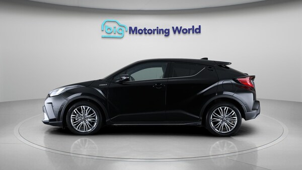 Used Toyota C-HR 2021 for sale - 75531667: Photo 5