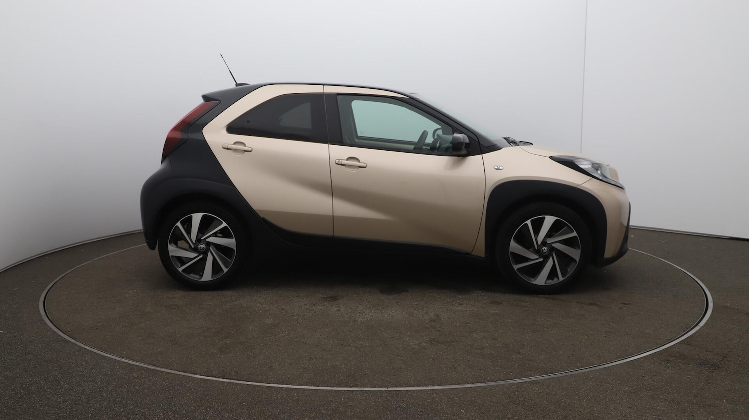 Used Toyota Aygo X 2023 for sale - 76485160: Photo 49