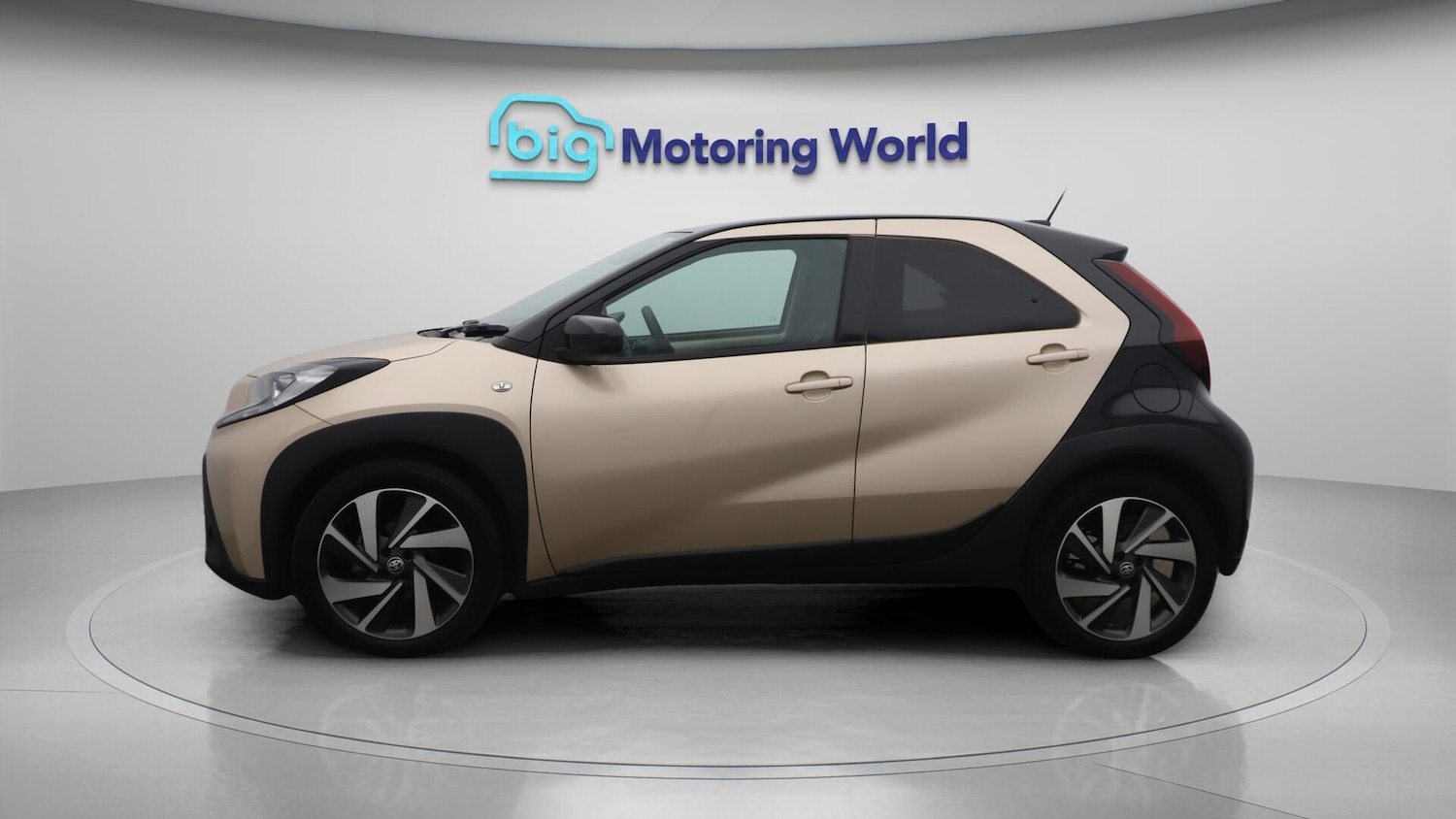 Used Toyota Aygo X 2023 for sale - 76485160: Photo 5