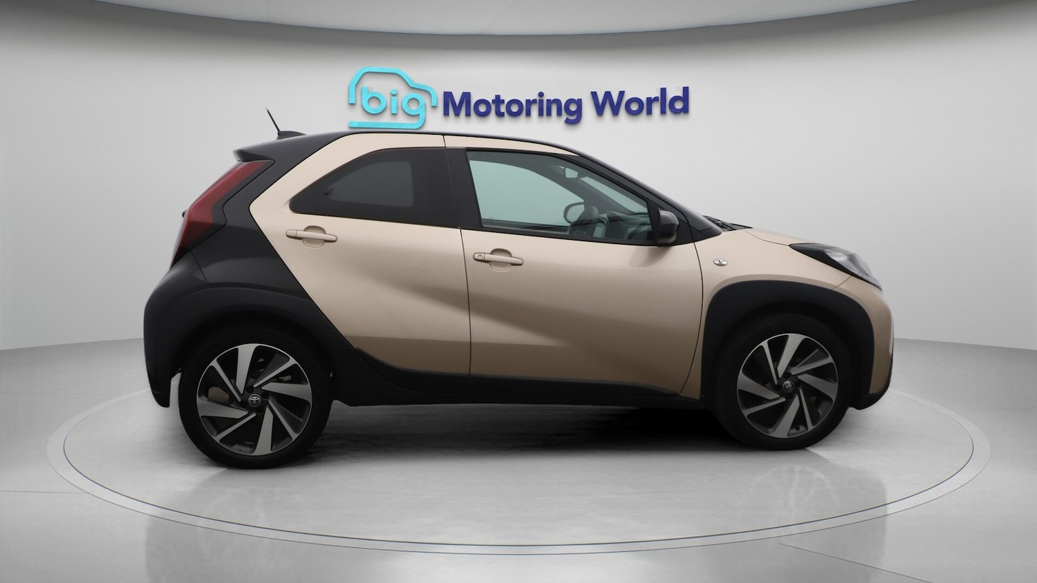 Used Toyota Aygo X 2023 for sale - 76485160: Photo 9