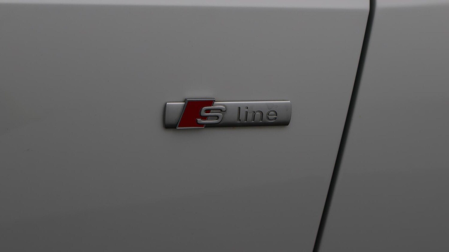 Used Audi A4 for sale - 76728302: Photo 21