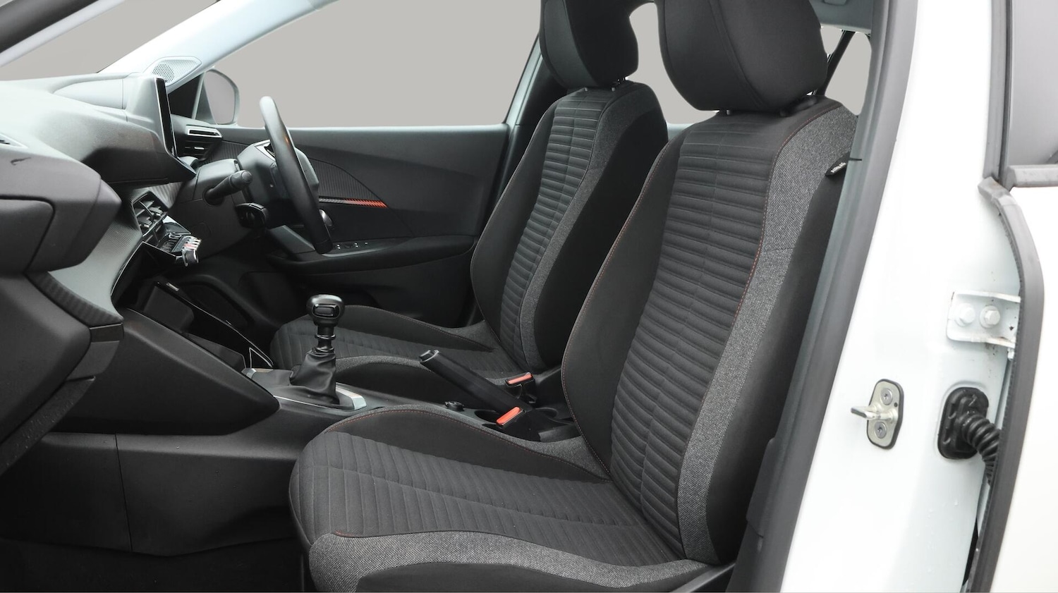 Used Peugeot 2008 2022 for sale - 76644568: Photo 15