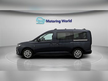 Used Ford Grand Tourneo Connect 2023 for sale - 79491535: Photo