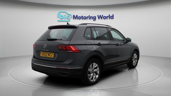 Used Volkswagen Tiguan 2022 for sale - 76108895: Photo 8