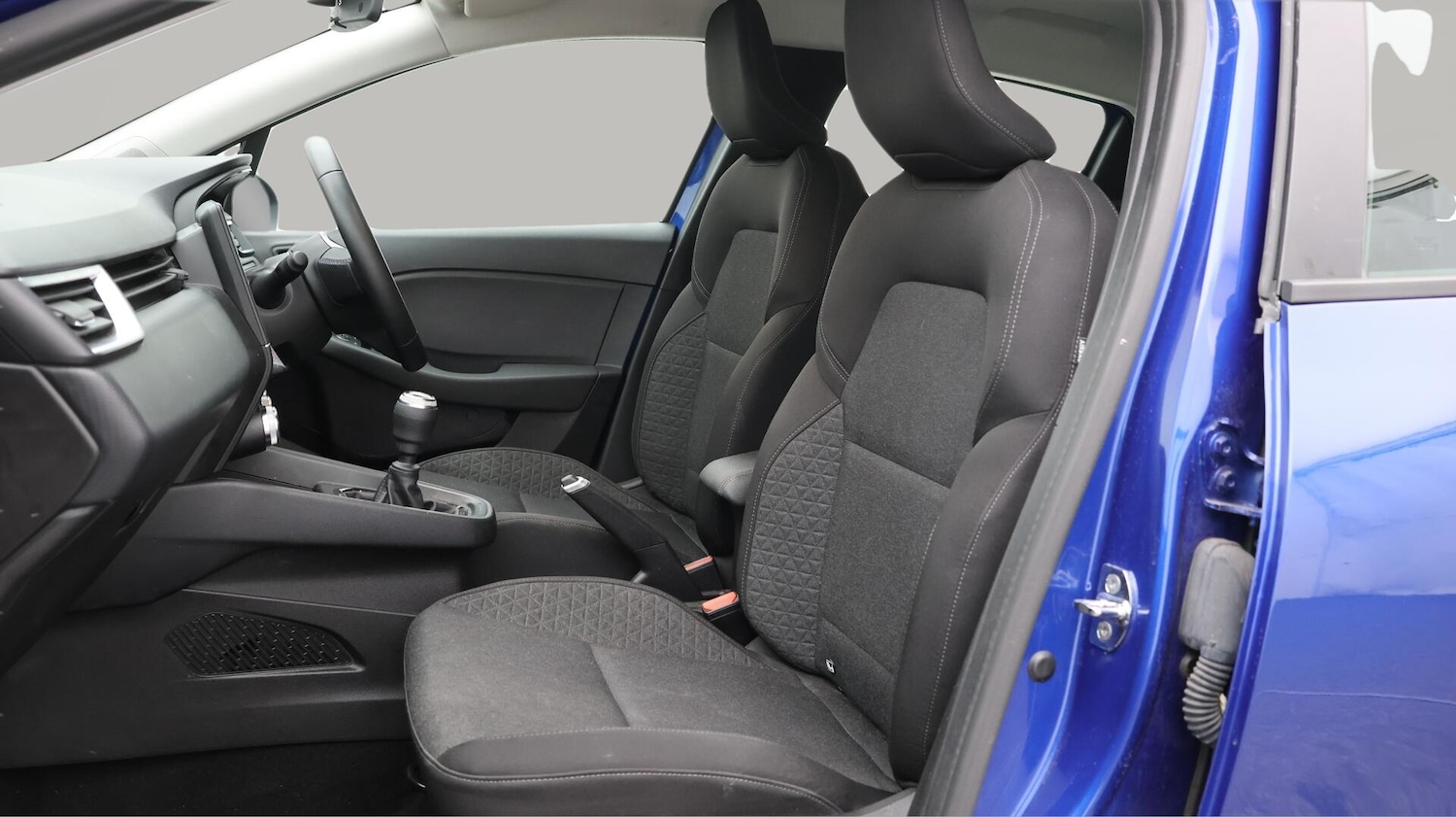 Used Renault Clio 2022 for sale - 76735161: Photo 15