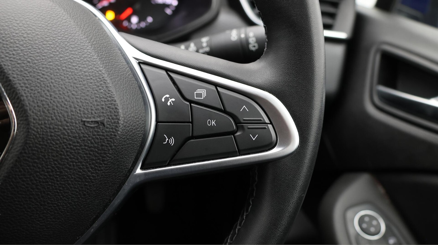 Used Renault Clio 2022 for sale - 76735161: Photo 25