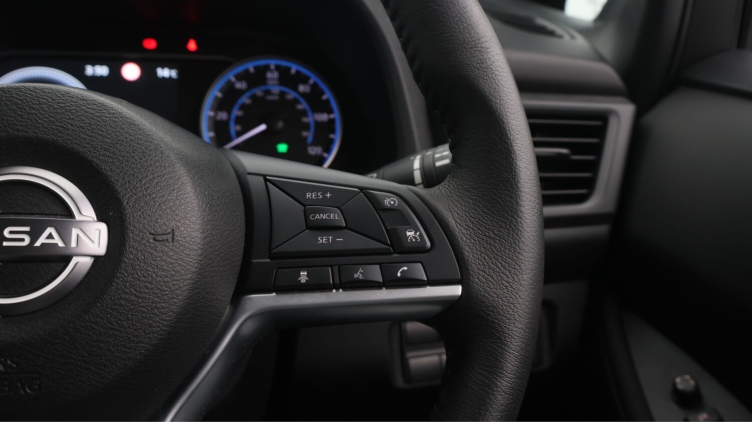 Used Nissan Leaf 2022 for sale - 77416858: Photo 23