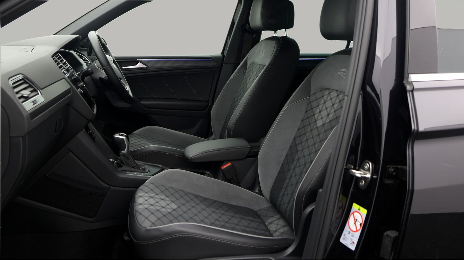 Used Volkswagen Tiguan for sale - 77207297: Photo 14