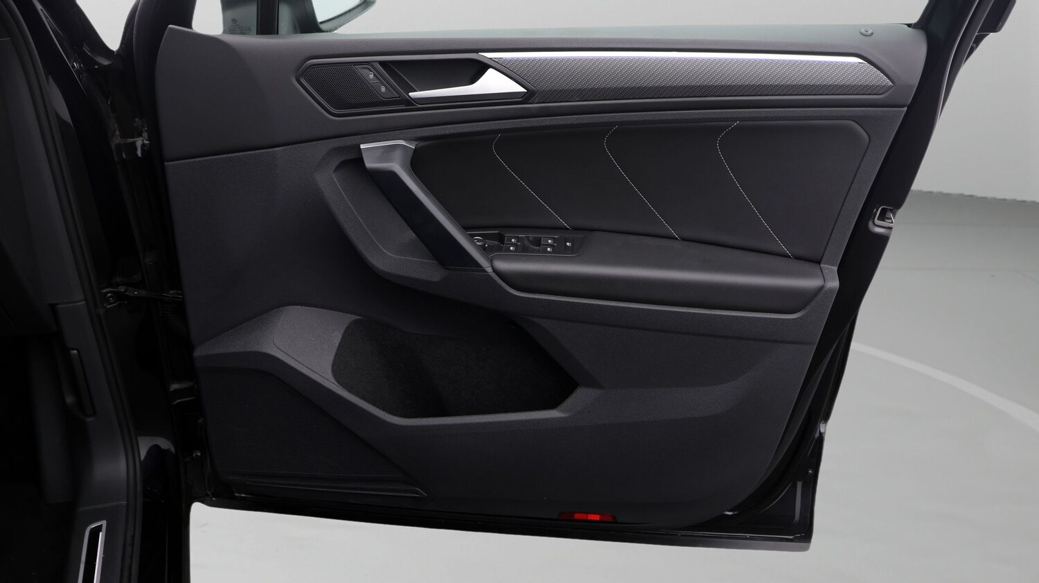 Used Volkswagen Tiguan for sale - 77207297: Photo 15